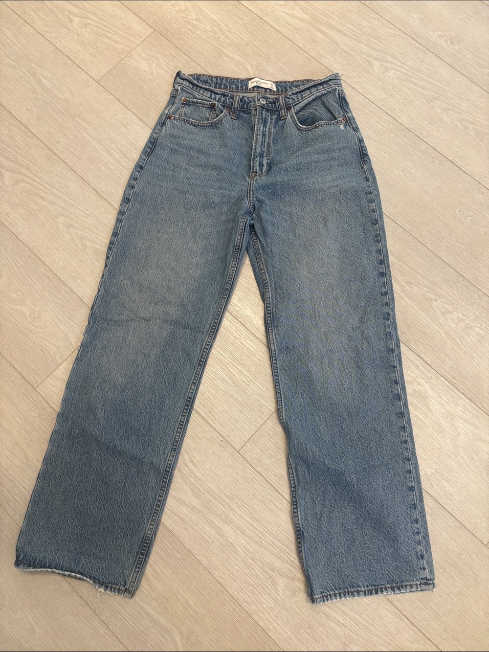Abercrombie and Fitch the loose high rise jeans blue size 27 / 4 R - Picture 4 of 12